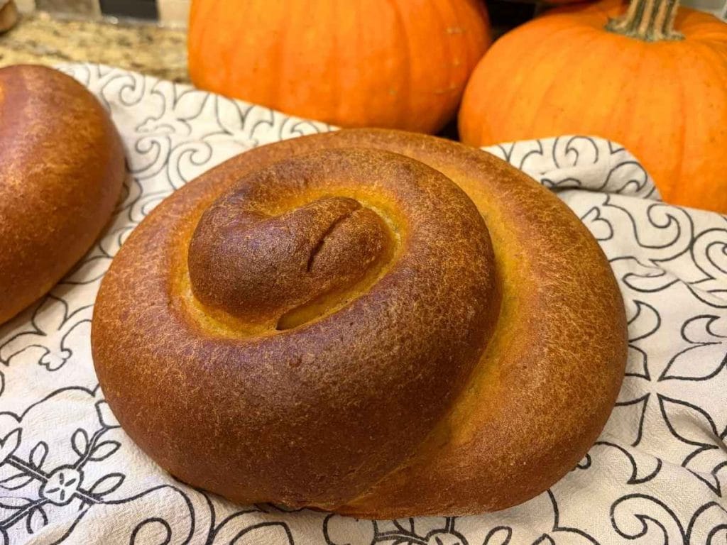 spiral loaf of pumpkin challah bread